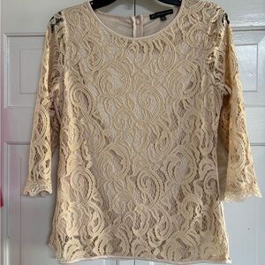Adrianna Papell elegant Ecru Lacy top size S. New with no tags.